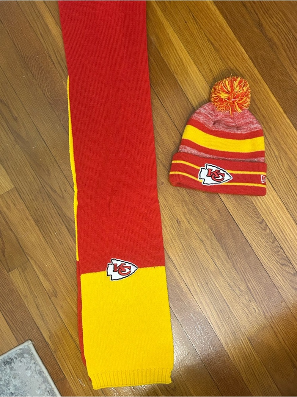 Kansas City Chiefs Red & Gold Knit Scarf and Pom Beanie